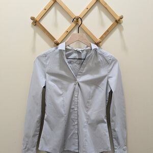 H&M Classic Gray Button-Up Shirt